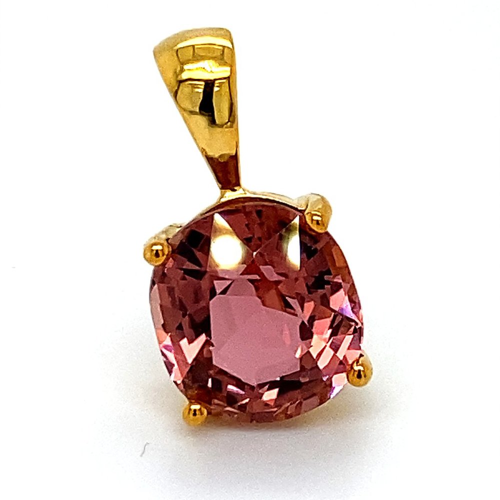 Rubellite 4.60ct Solid 14K Yellow Gold Pendant